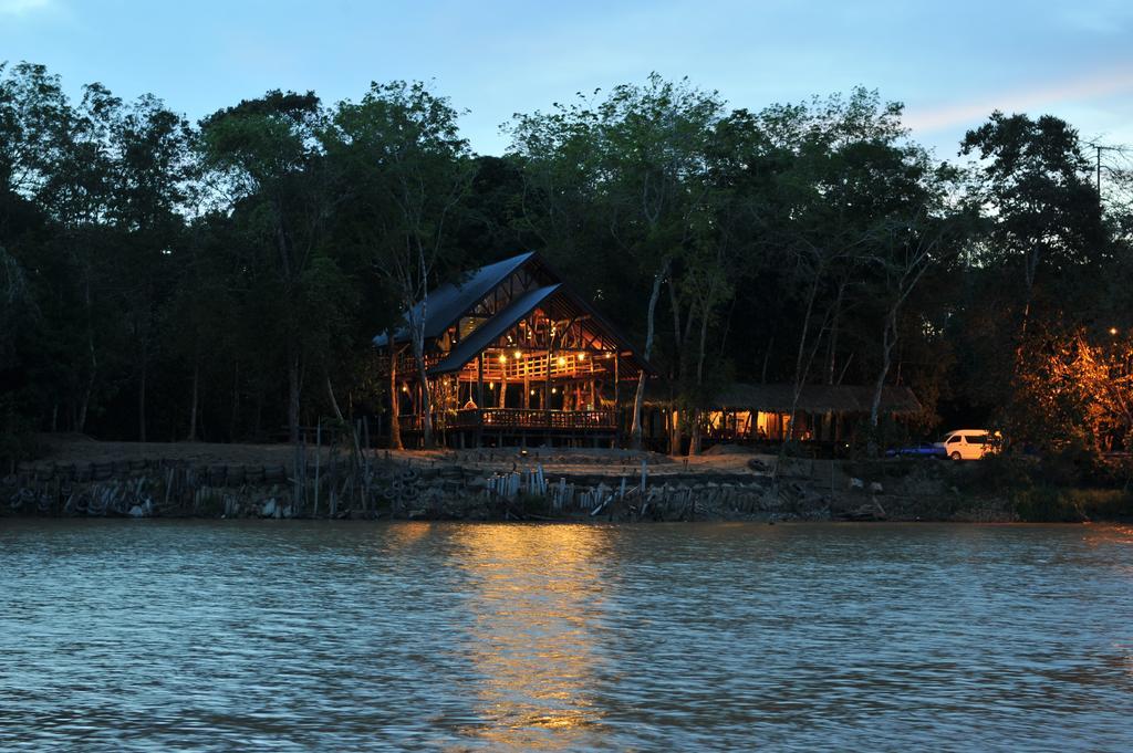 Borneo Natural Sukau Bilit Resort Eksteriør bilde